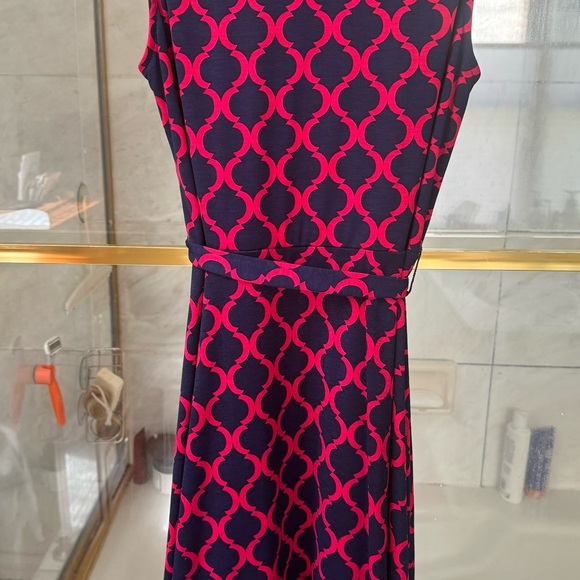 Hawthorn dress red navy pattern business casual - Picture 3 of 7